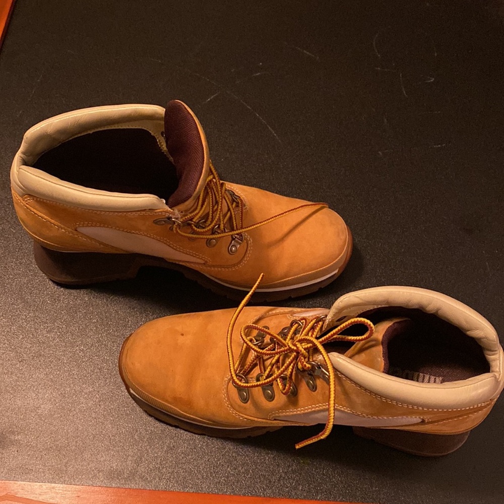 Vintage Timberland Boots - Picture 8 of 10